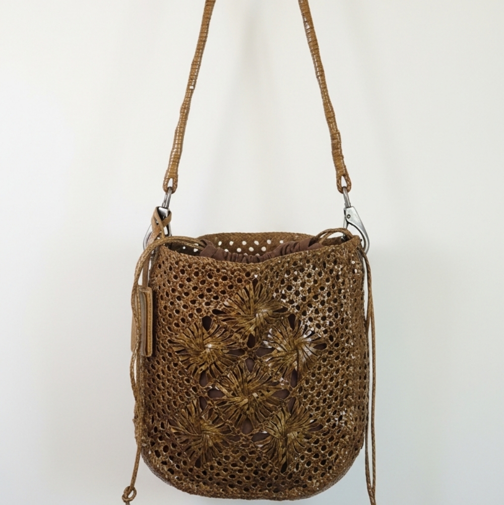 Elegant Tan Woven Crossbody Bag